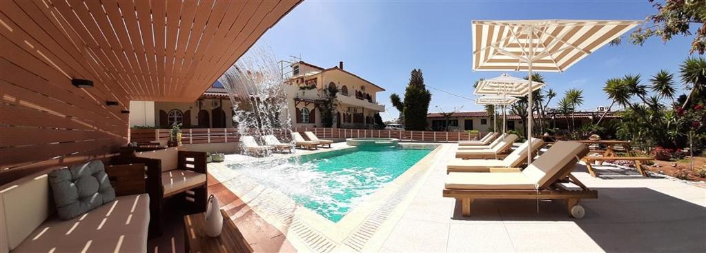 Aparthotel Athina *