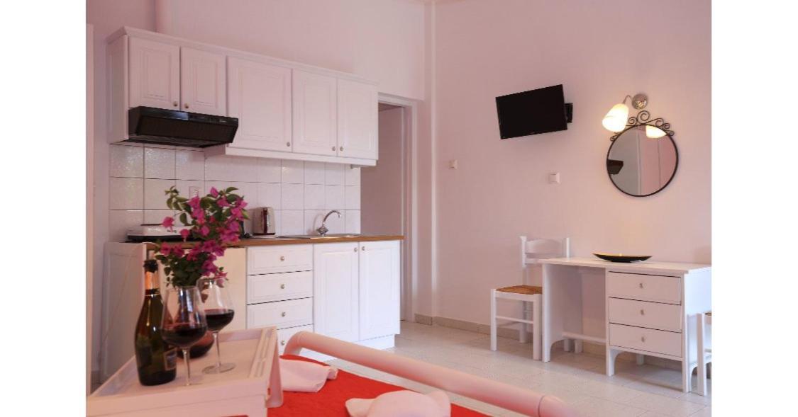 Aparthotel Athina Stoupa