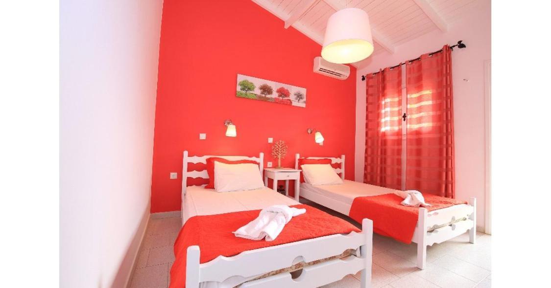 Athina Aparthotel *