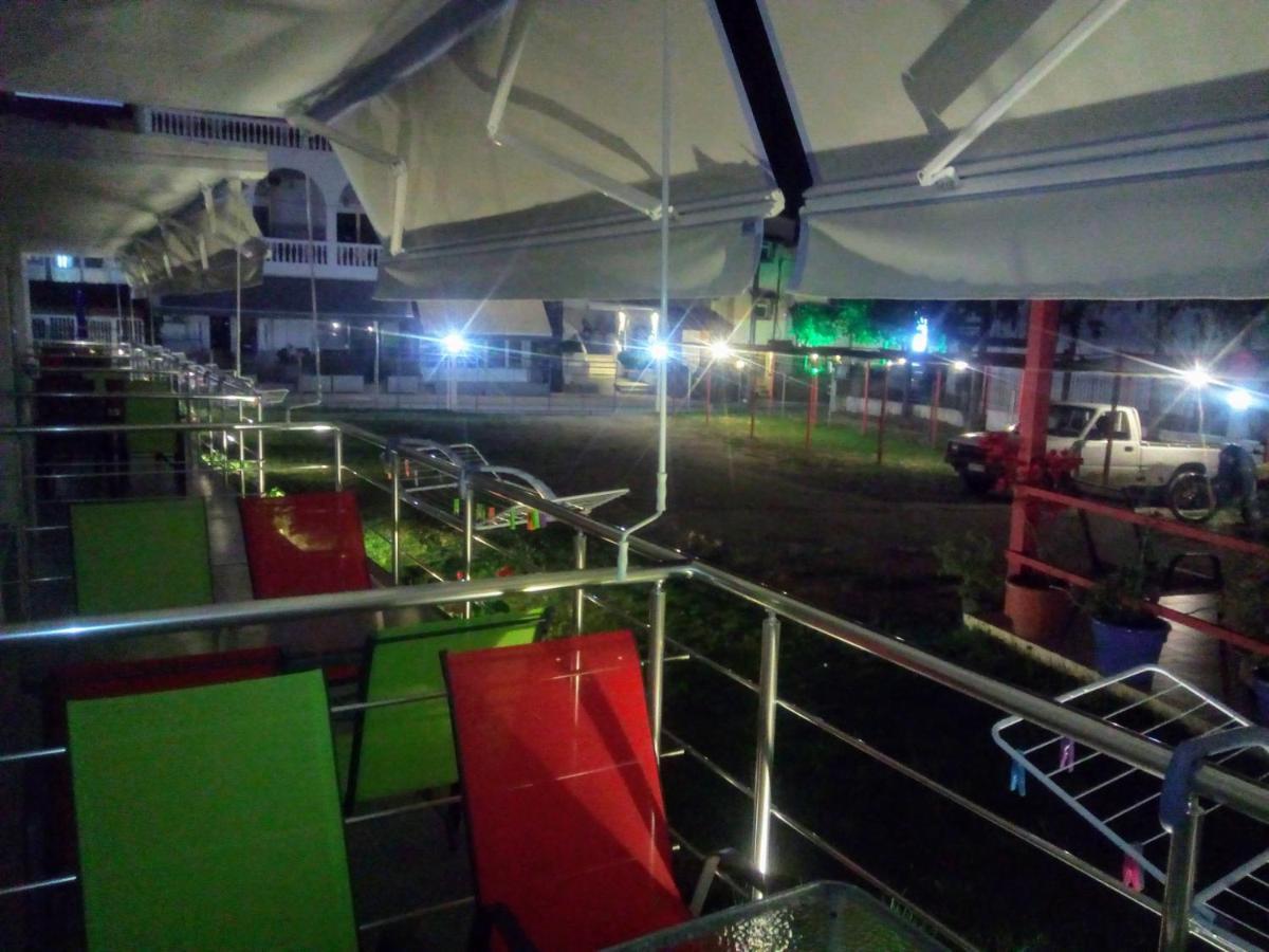 Persefoni & Mezonetes Aparthotel