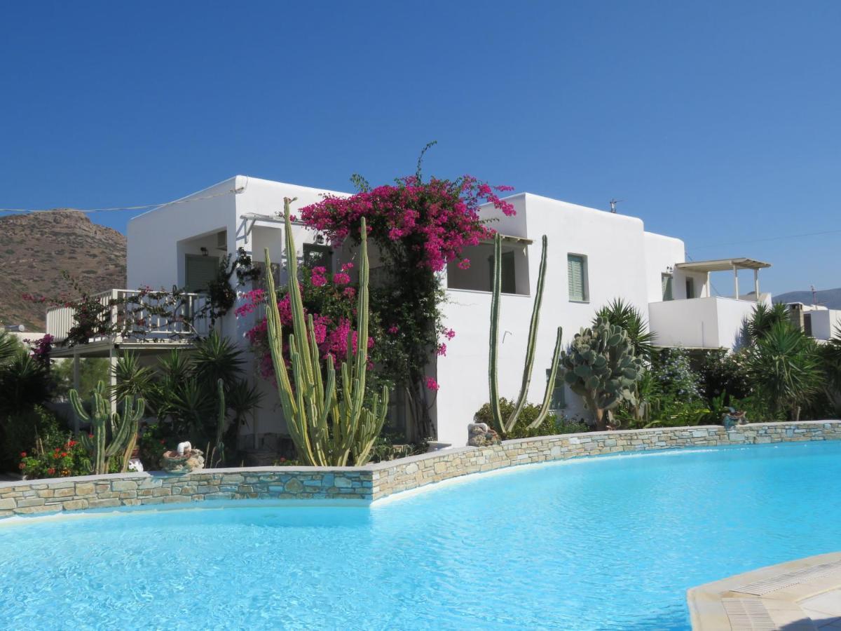Corali Hotel 2*