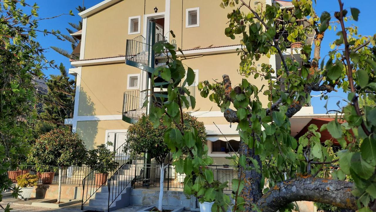 Siora Maria * Argostoli (Kefalonia)