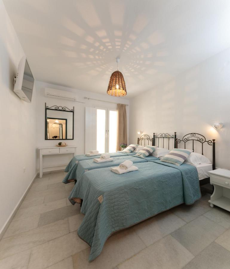 Terra Fos Naxos Studios Aparthotel