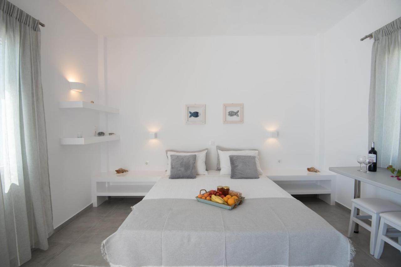 Flora & Agelos Studios Apartment