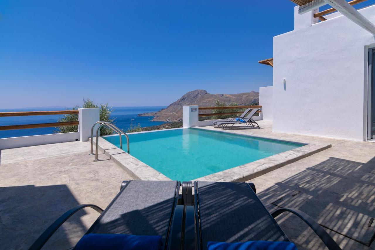 Pyrgos Exclusive