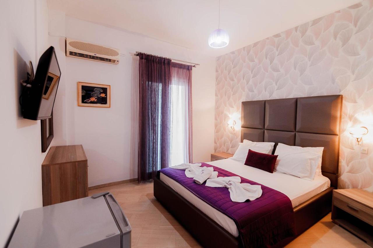 Torini Hotel 2*