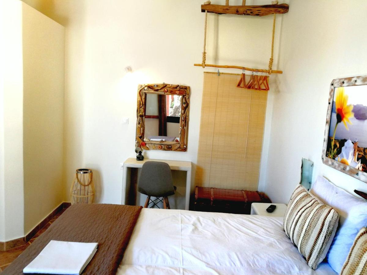Apartment Medousa Adamantas (Milos)