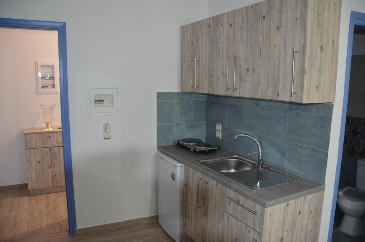 Apartment Meltemi *