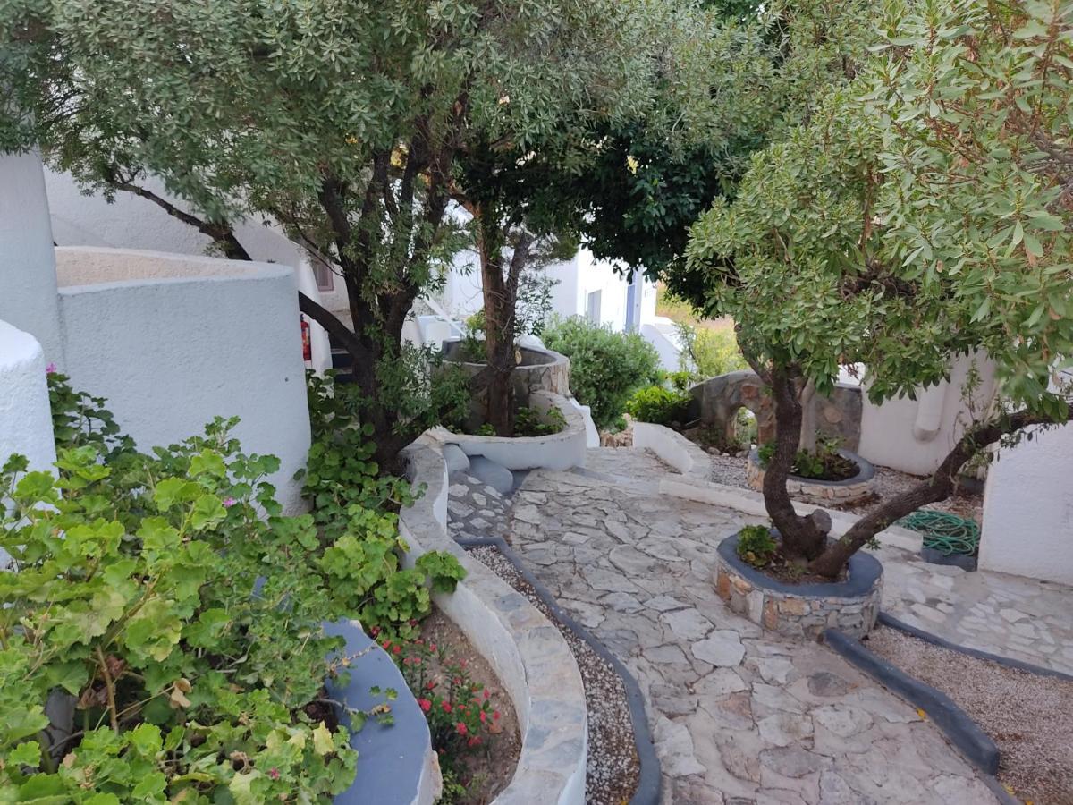 Porto Sikinos Hotel 2*
