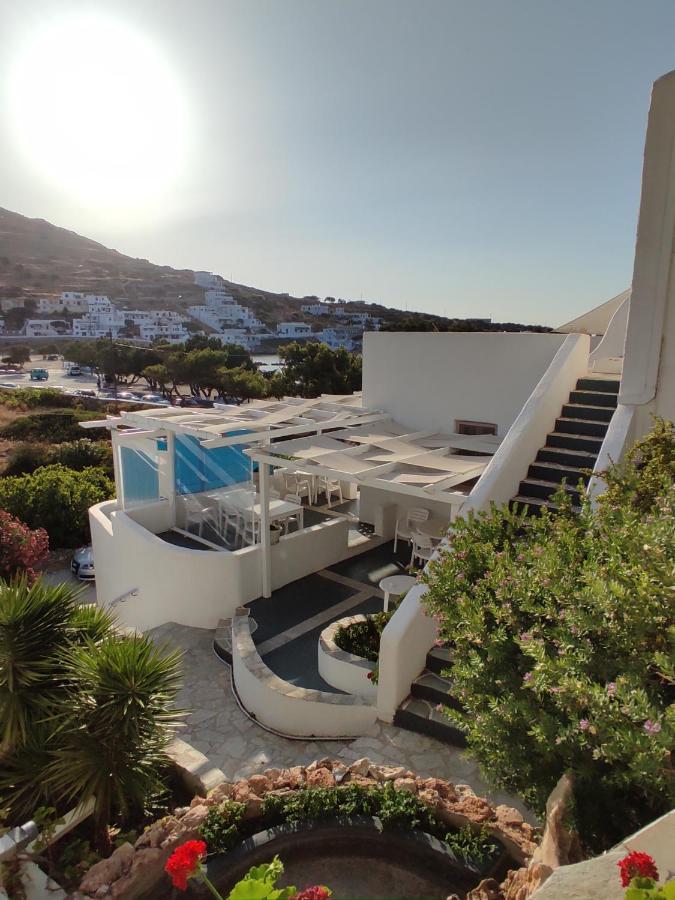 Porto Sikinos 2*