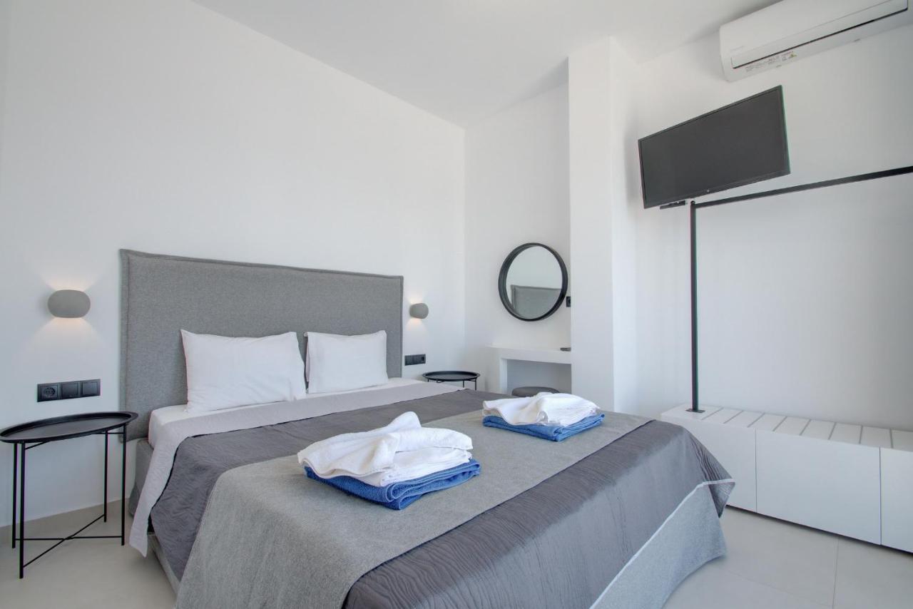 Pyrgos Exclusive