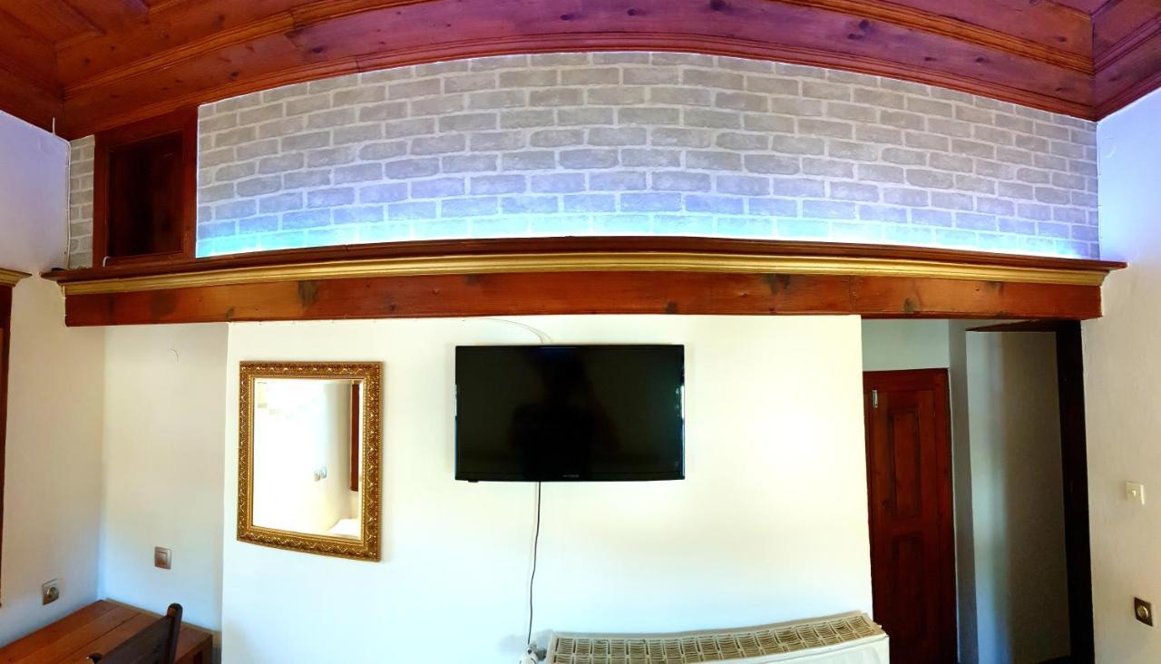 Guest house Astraka I Papigko