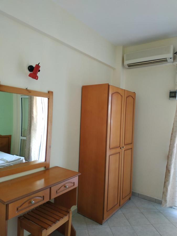 Nitsa Aparthotel *