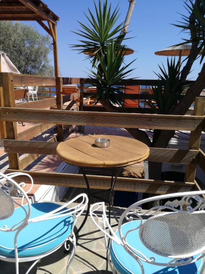 Oasis Hotel