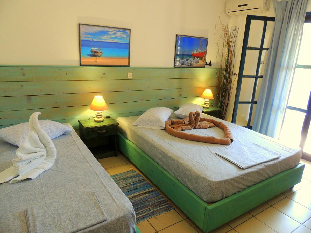 Apartment Kalamitsi Studios