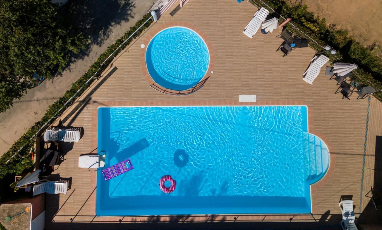 Marialena Aparthotel
