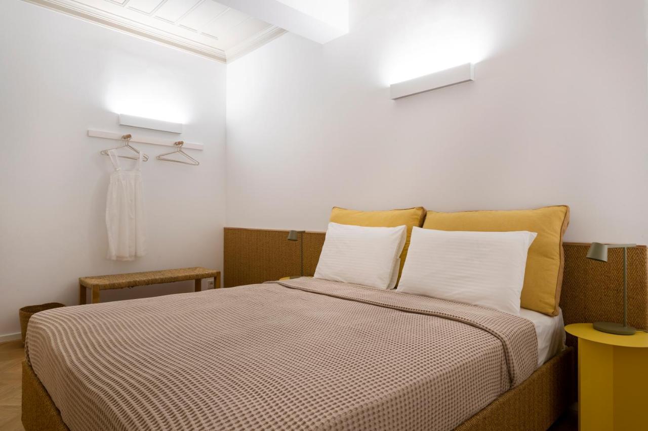 Niriides Spetses Town