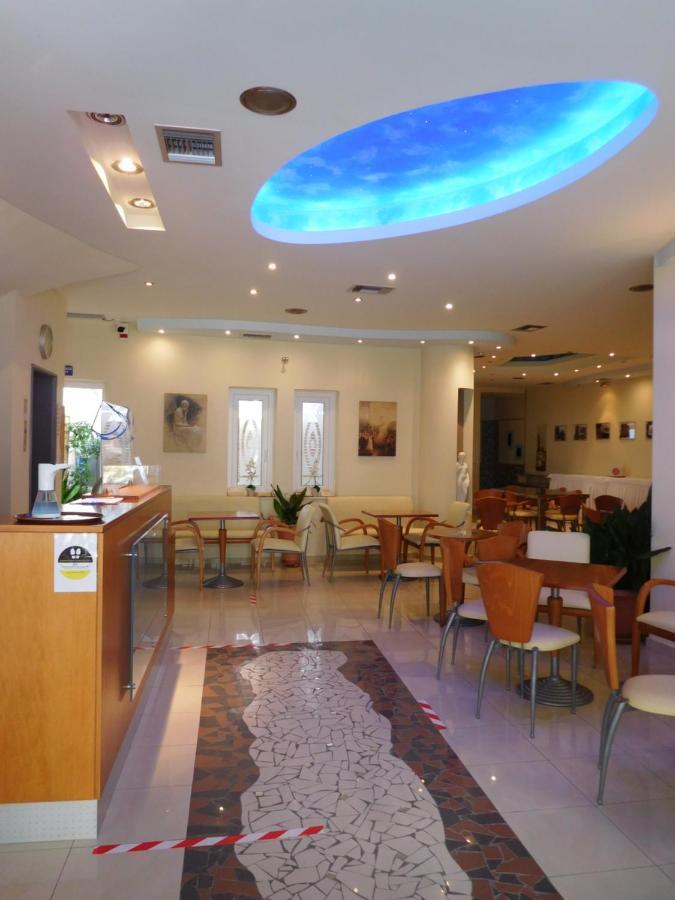 Efstratios Hotel 2*