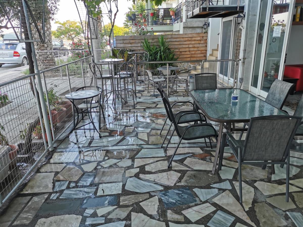 Aparthotel Tasos Nea Peramos (Macedonia)