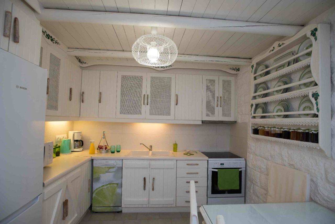 Holiday home Hidden Heaven *