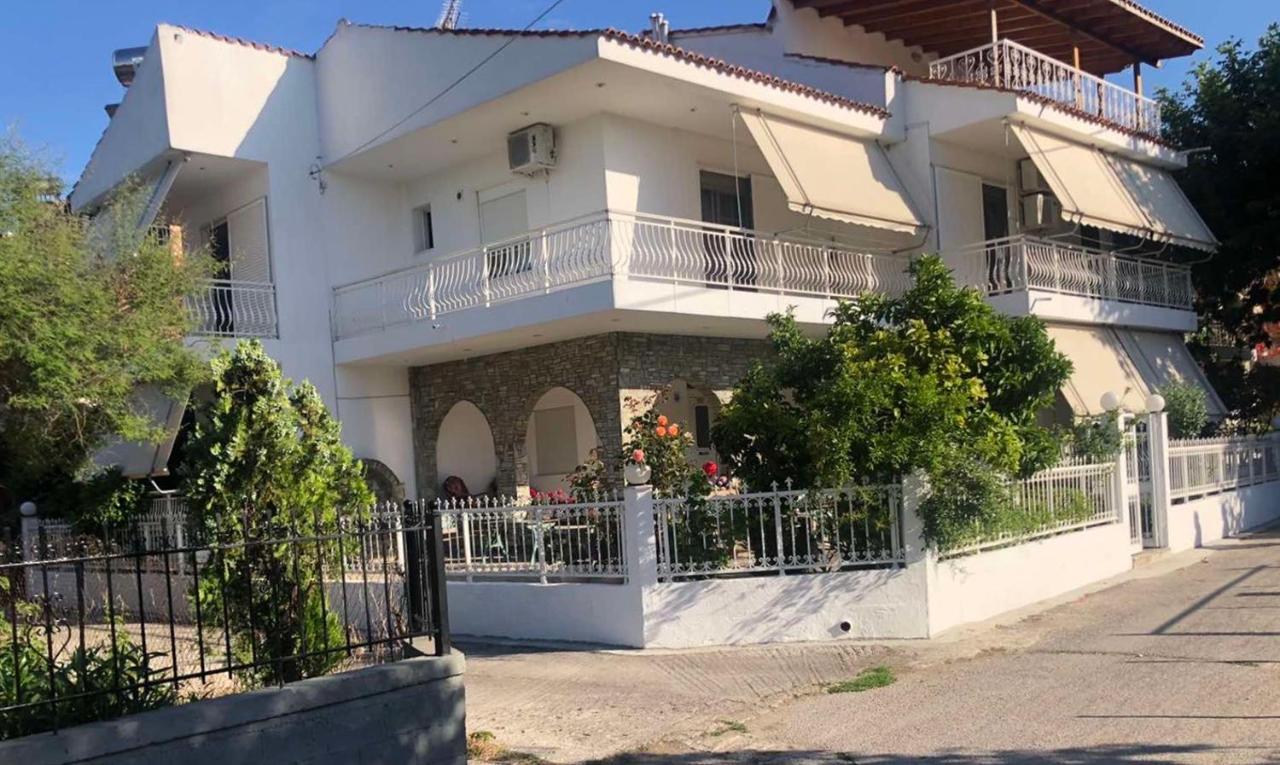 Pefki Villas