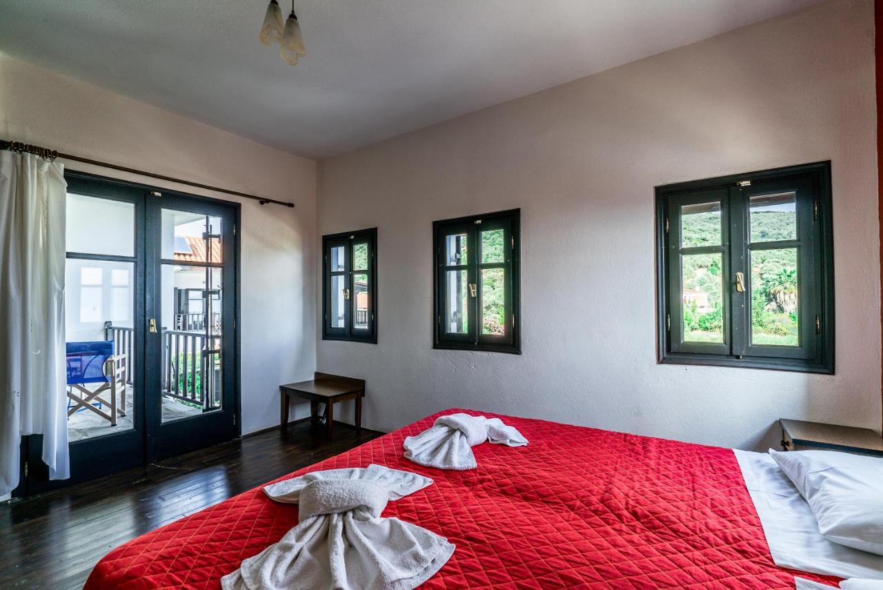Aktaion Hotel 3*