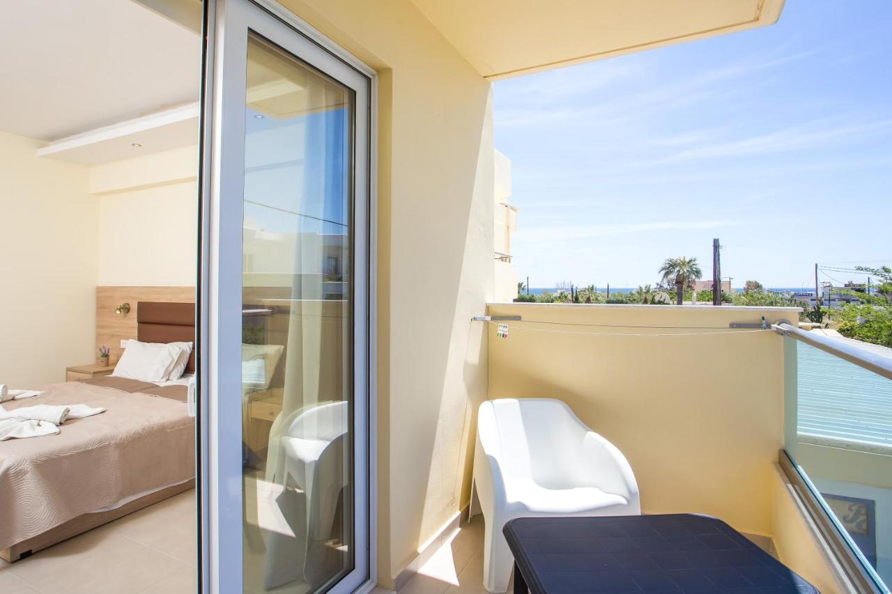 Aparthotel Billy's 3*