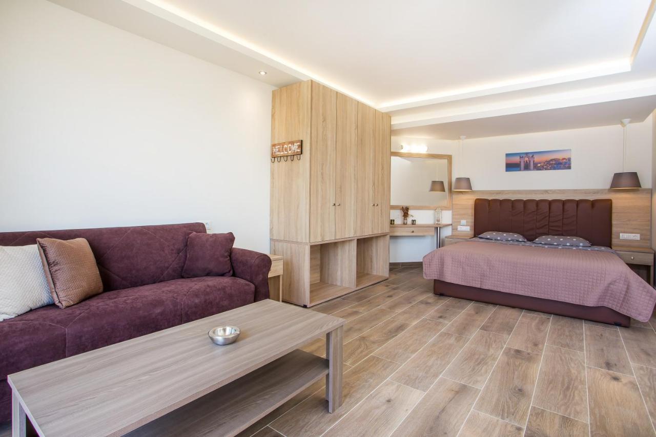 Aparthotel Billy's 3*