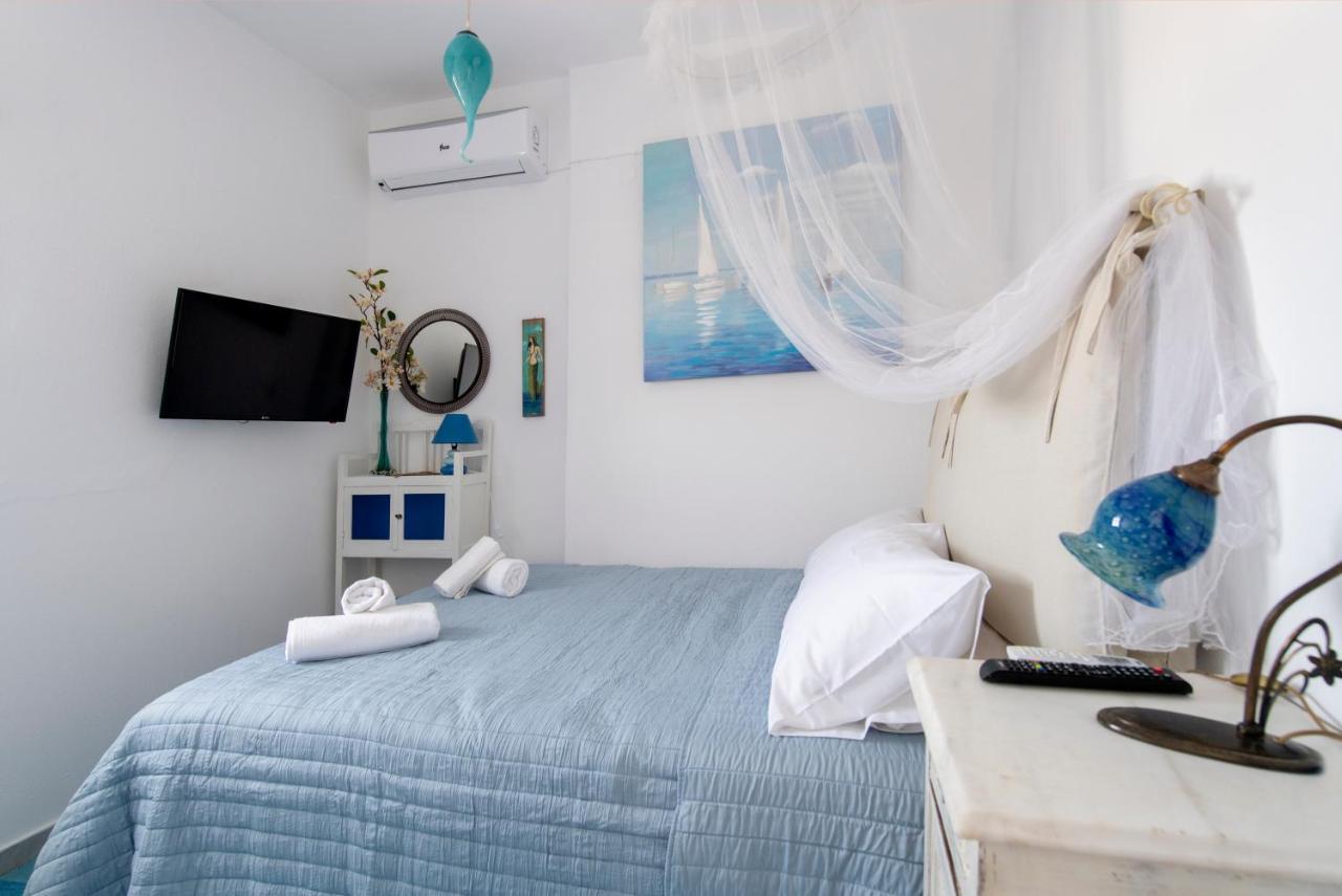 Ricos Two Bedroom House - Paros *
