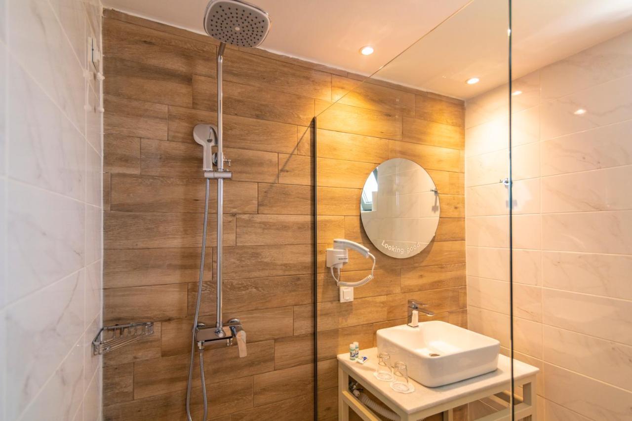 Lambi Hotel 4*