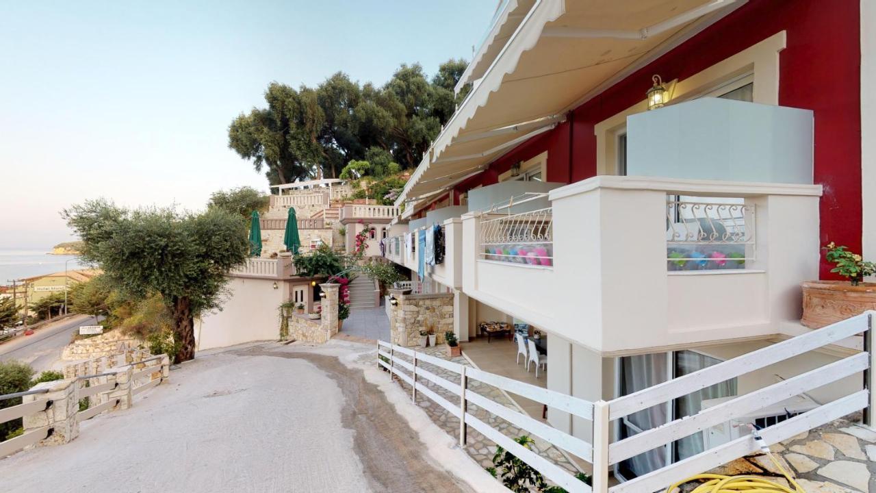 Agnanti Apartment