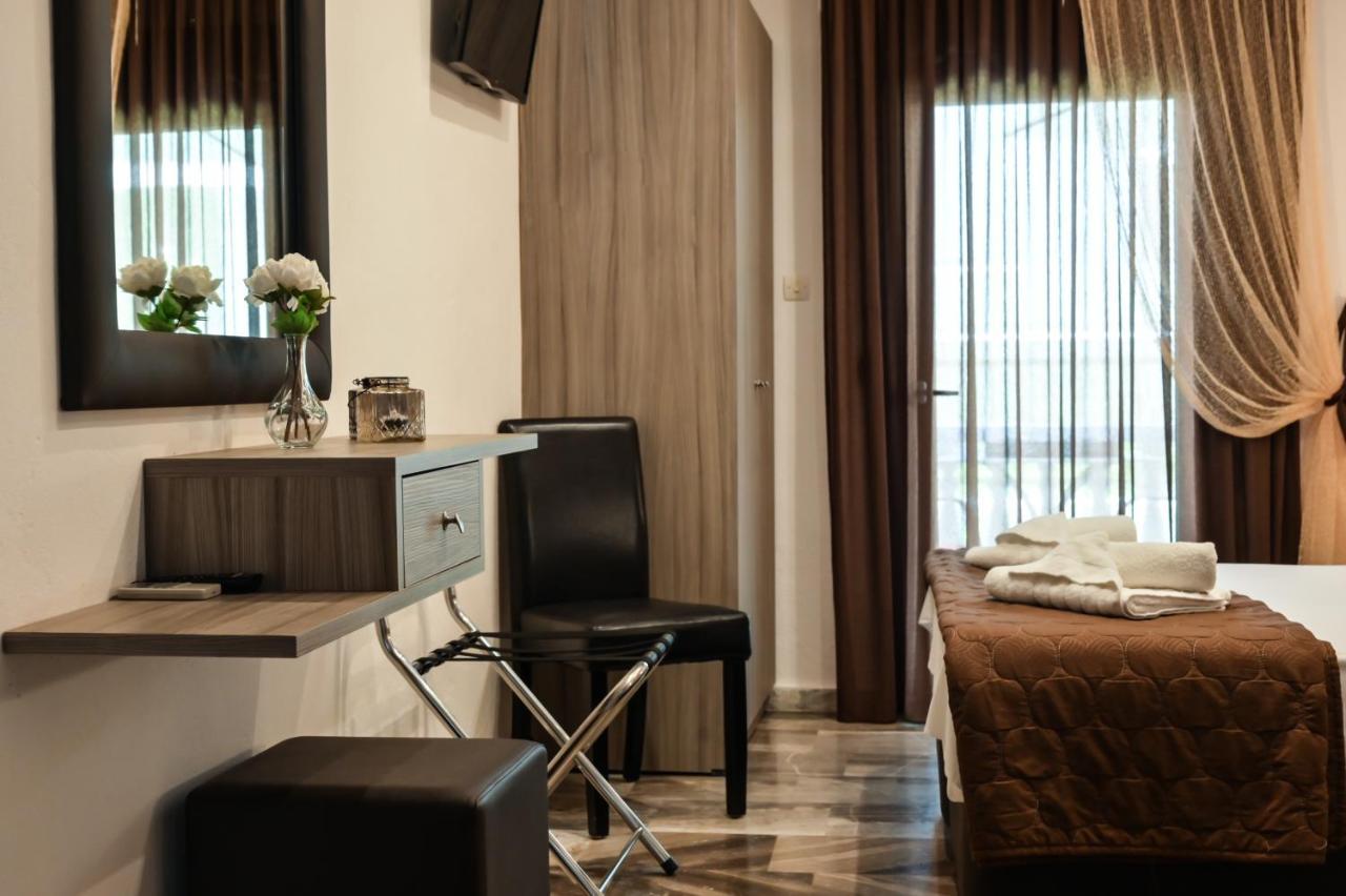Kostas Hotel
