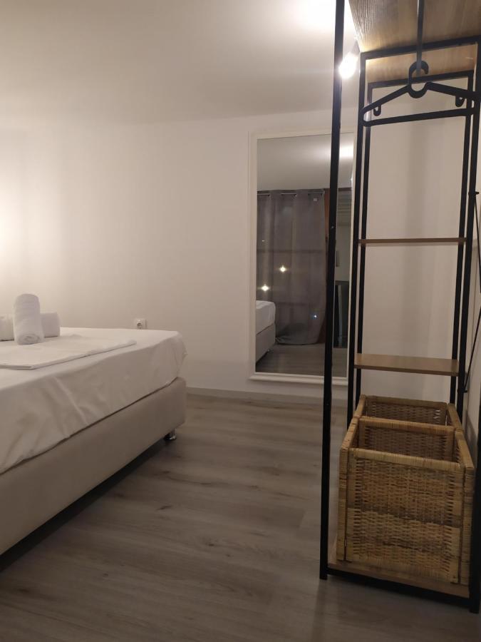 Melikarou Apartment
