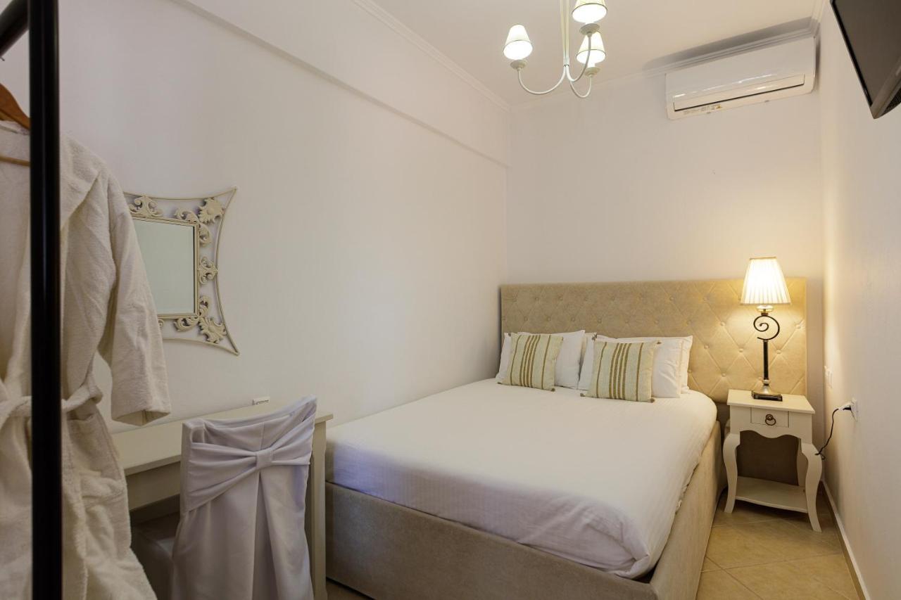 Eva & Dimitrios Villas, Captivating Oasis With Pools & Bbq, By Thinkvilla Panormos (Crete)