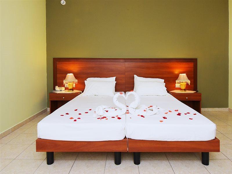 Esmeralda Aparthotel Kremasti (Rhodes)