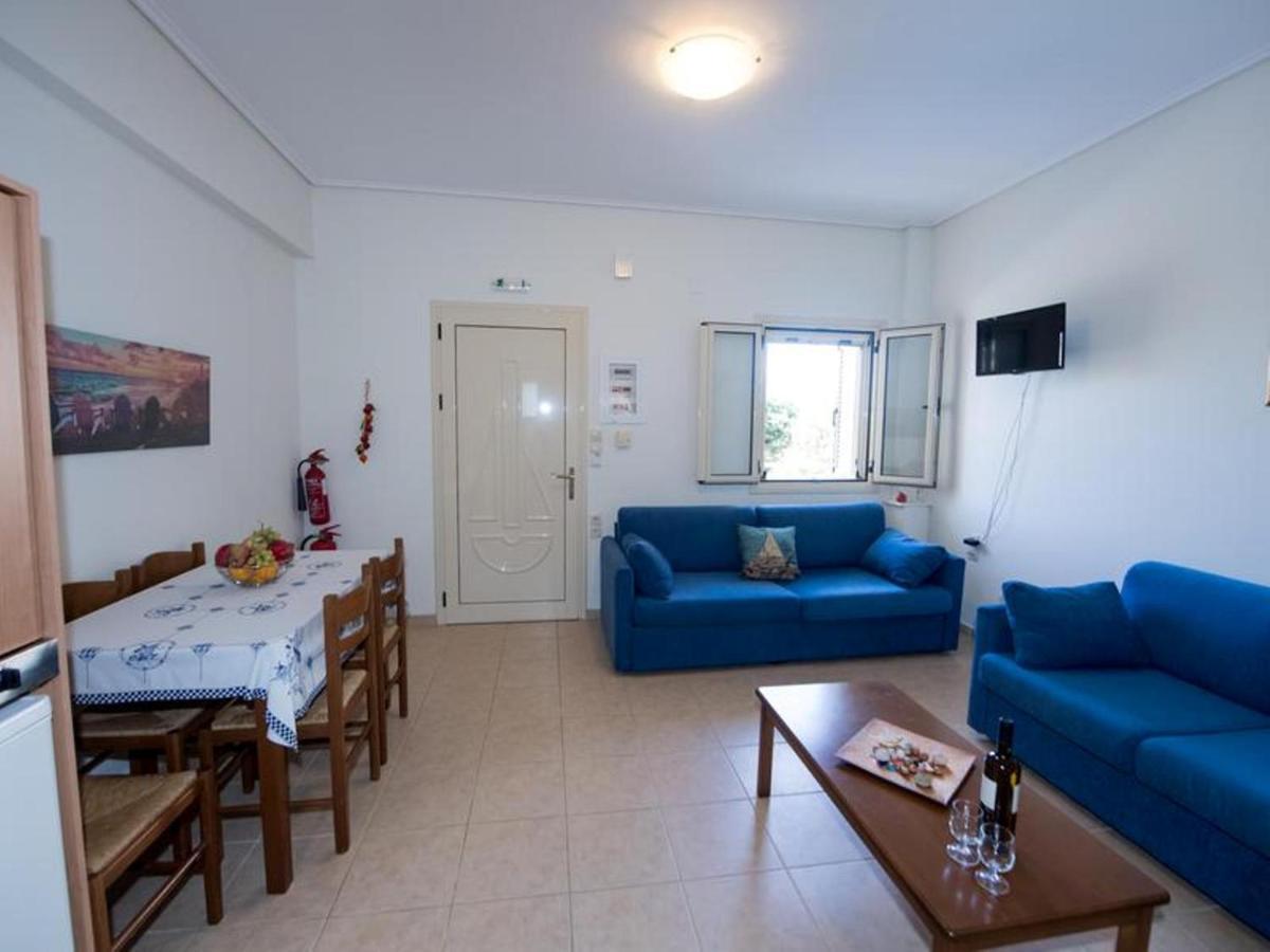 8 Furnished In For Rent.