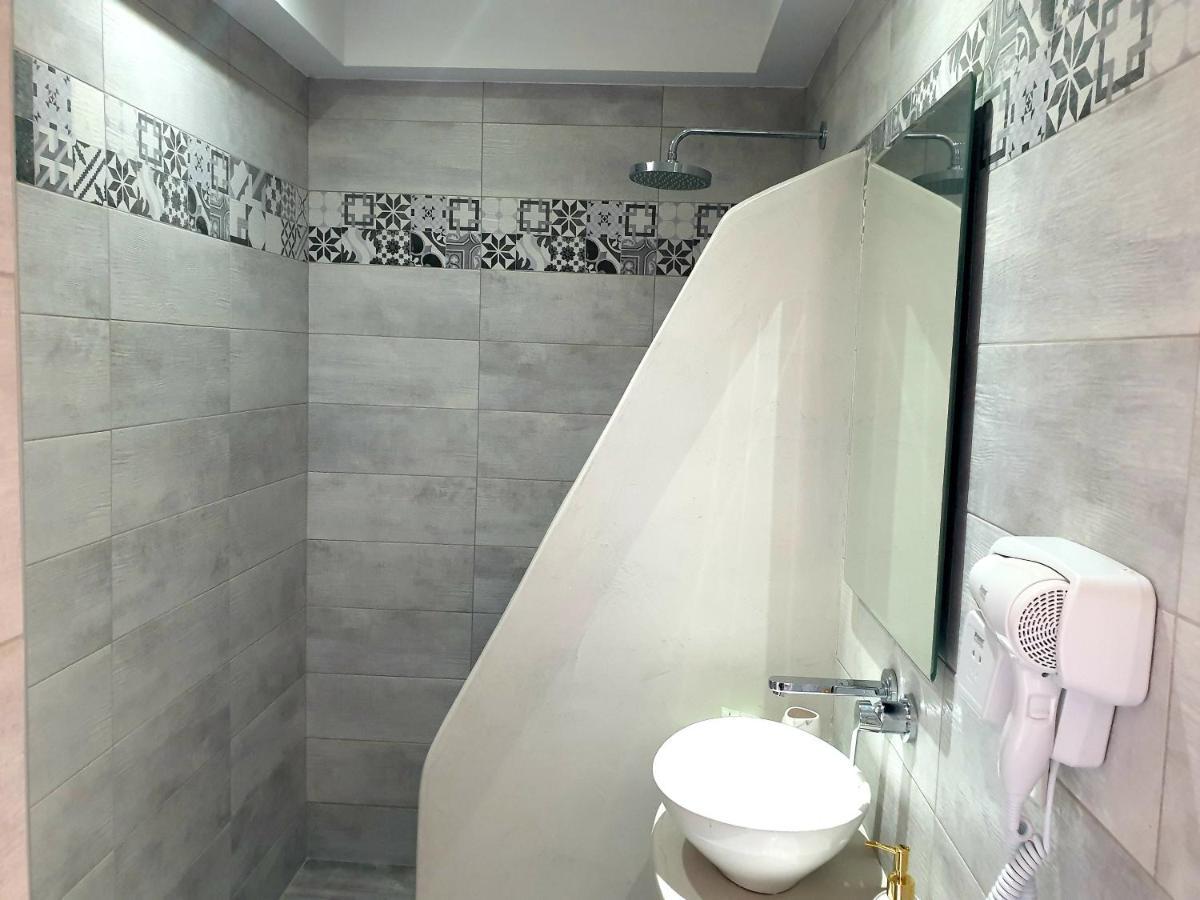 Arapiou Aparthotel 3*