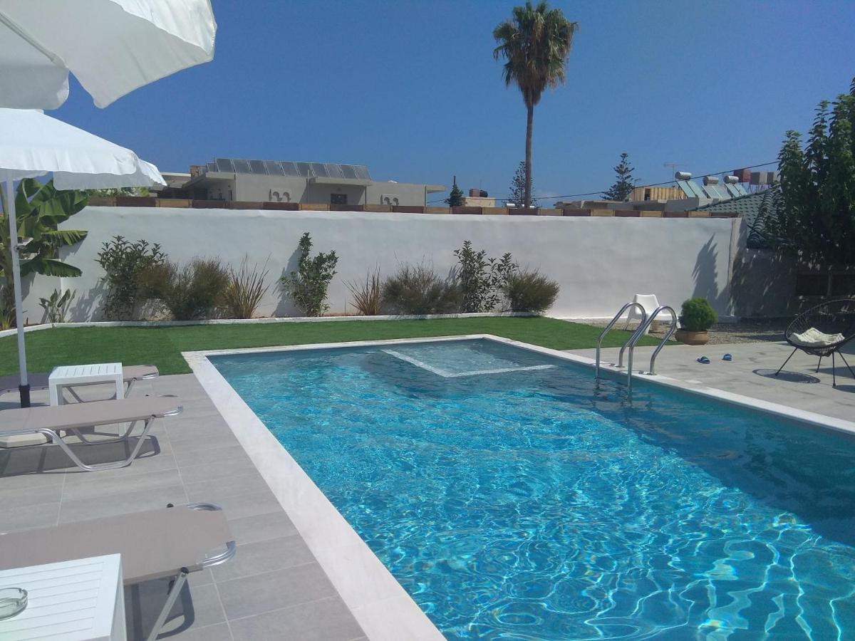 Apartment Raisakis