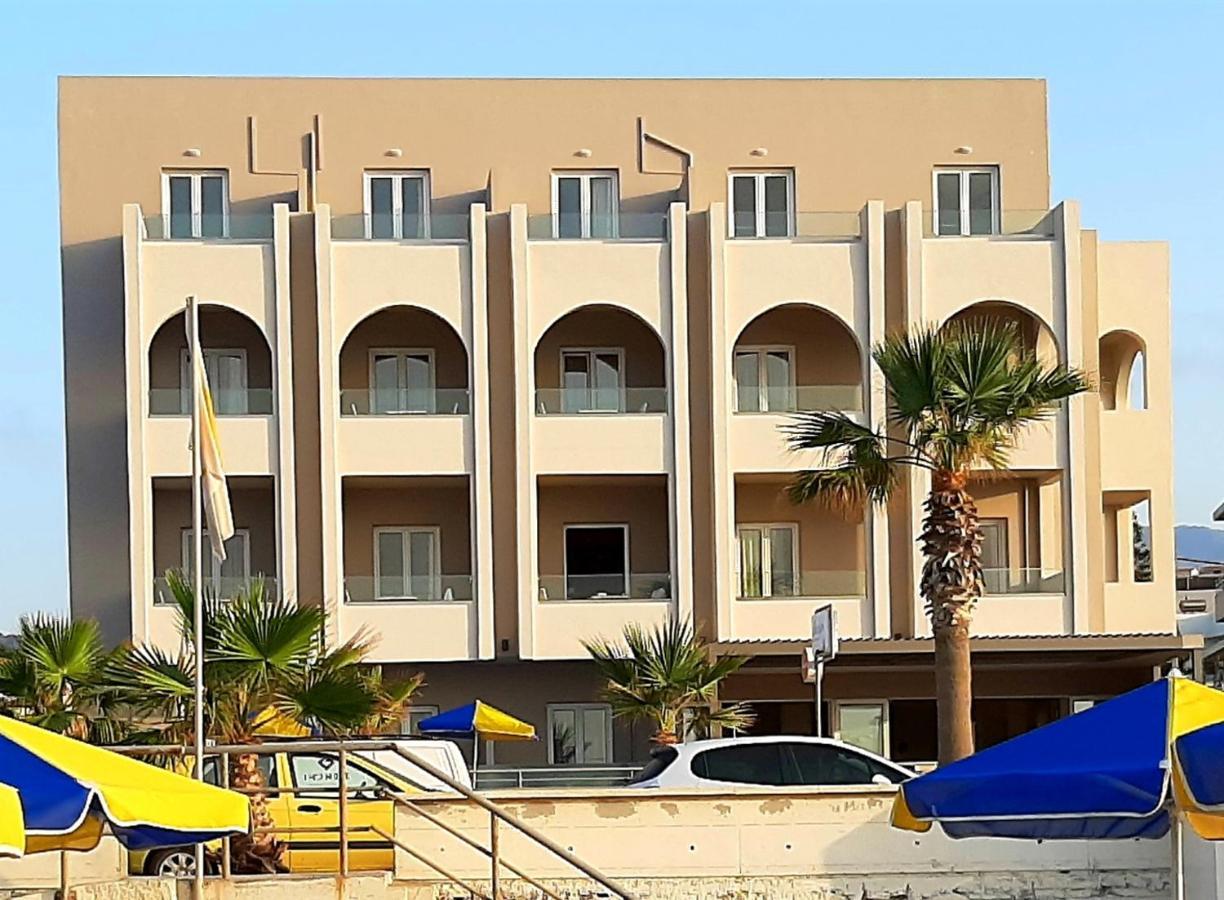 Marilyn Rethymno (Crete)