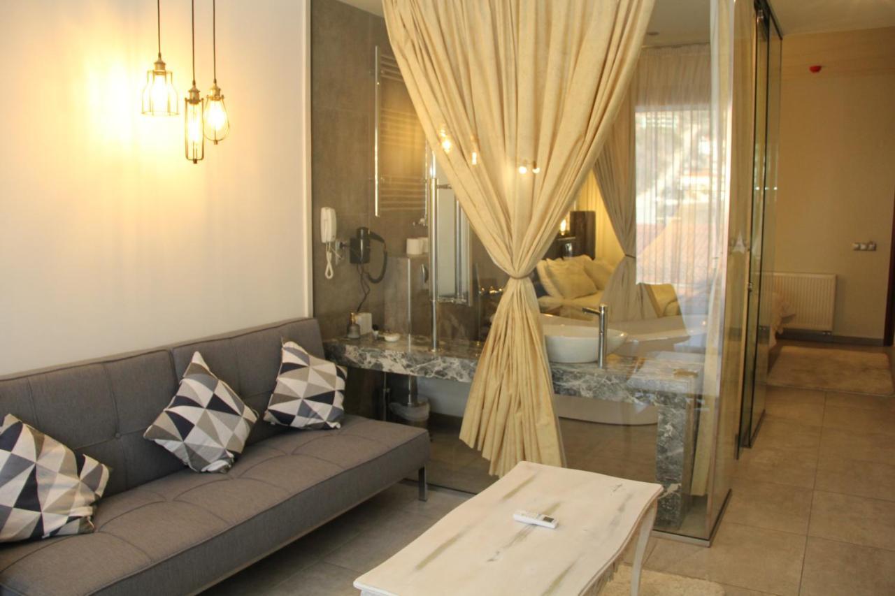 Hotel Alexiou