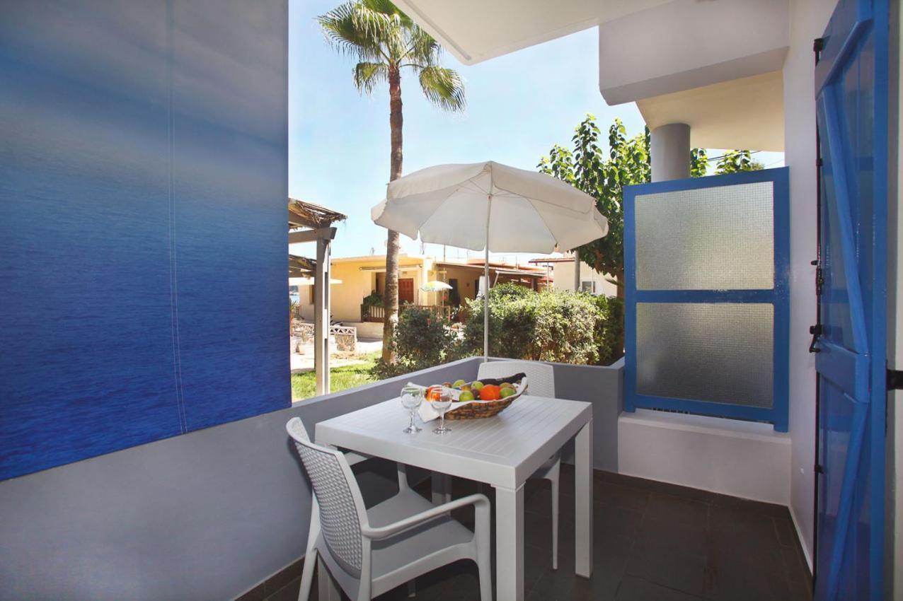 Studios Vasilis Agia Marina (Crete)
