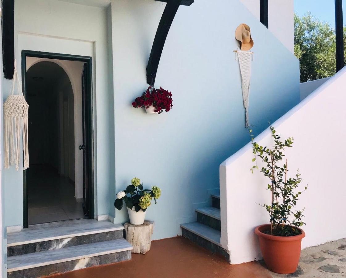 Douvas House *