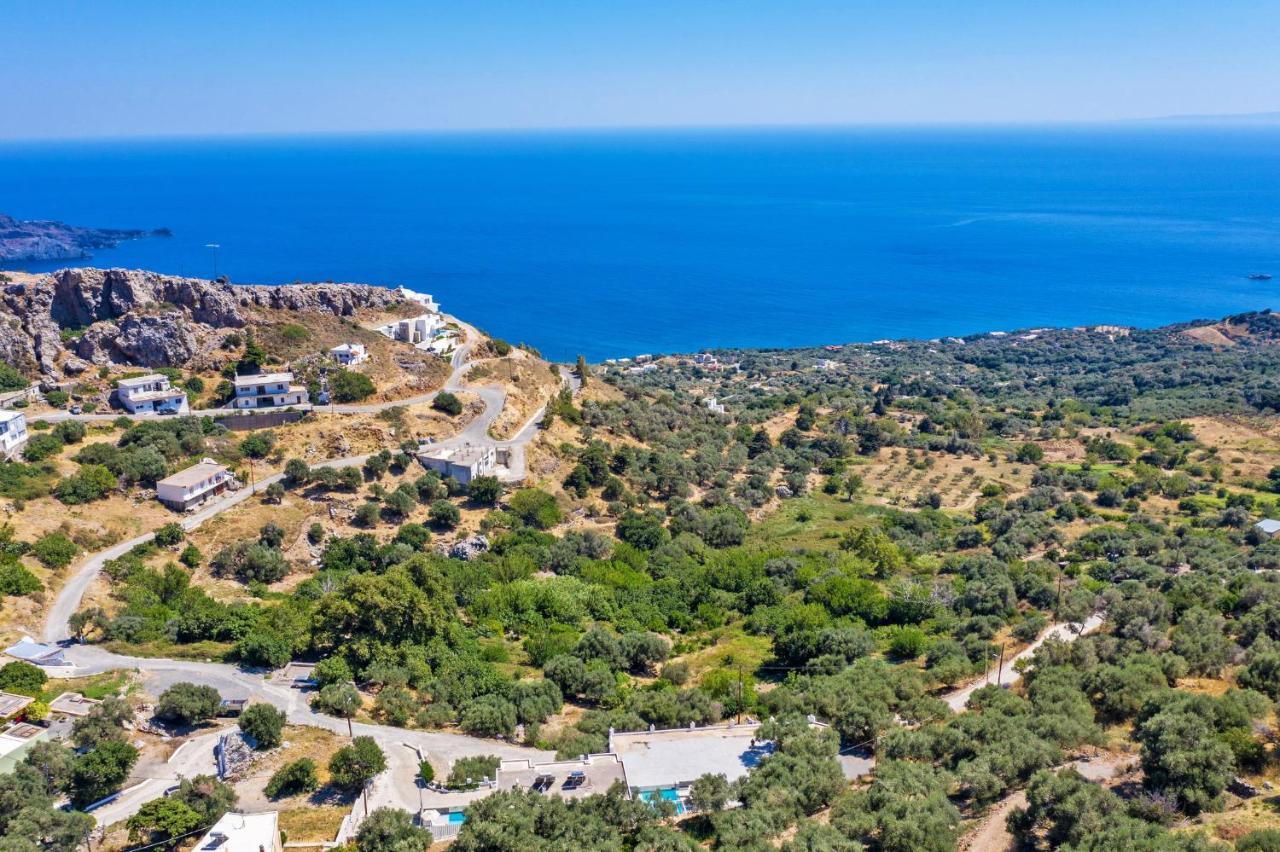 Villa Petasos