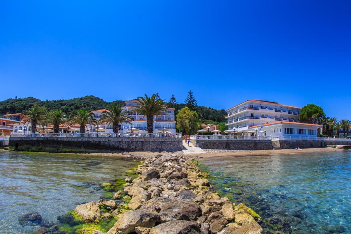 Hotel Chryssi Akti 3*