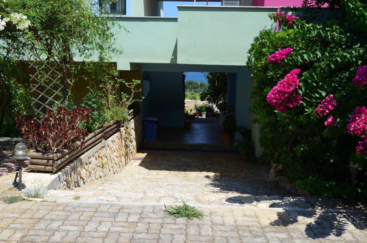 Aparthotel Mirovigli Lepedha