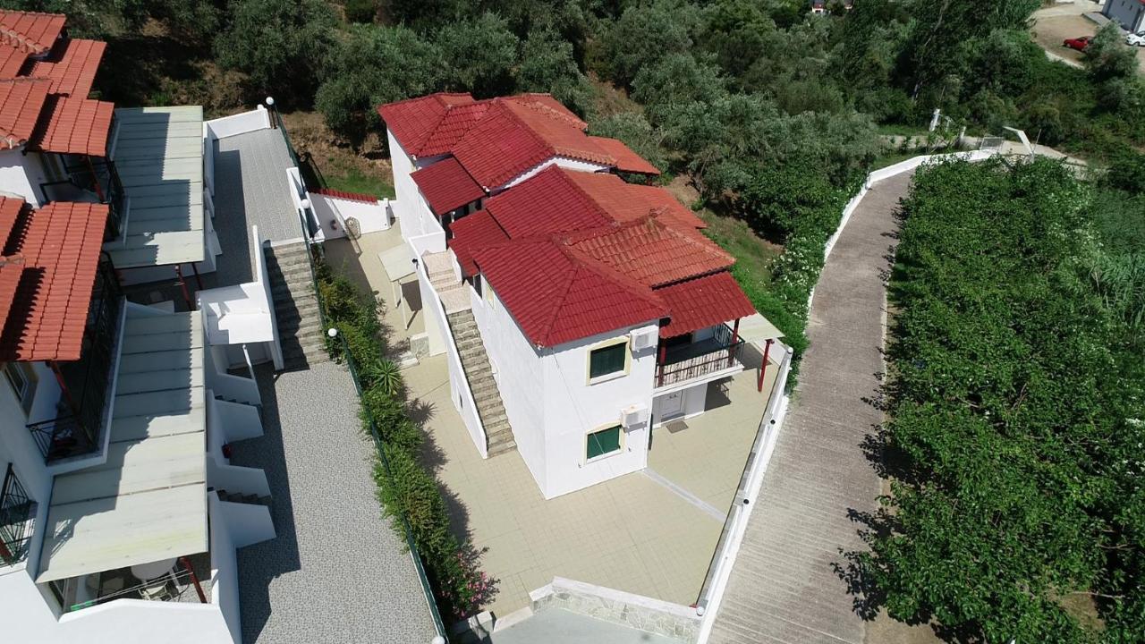 Teozenia Apartment