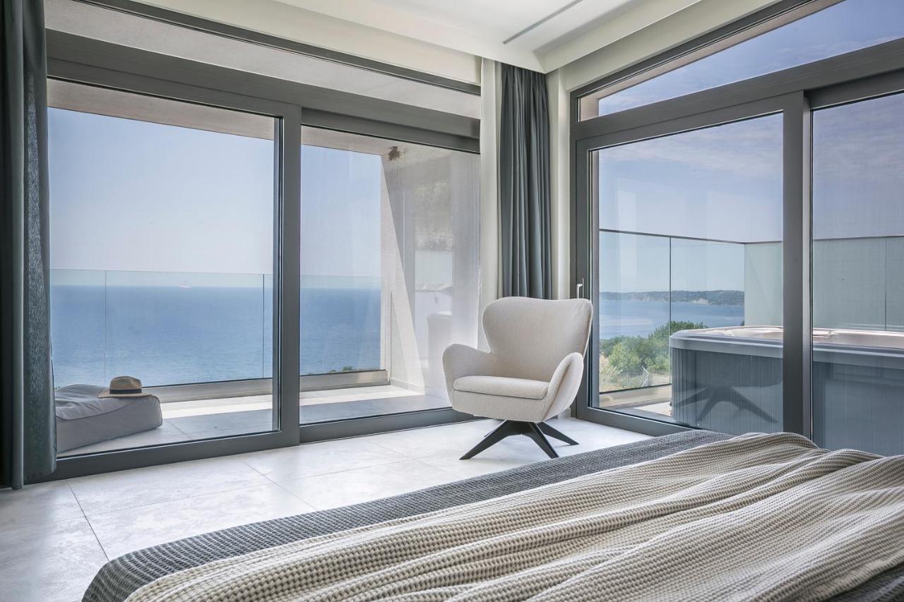 Villa Oikos Boutique Residences