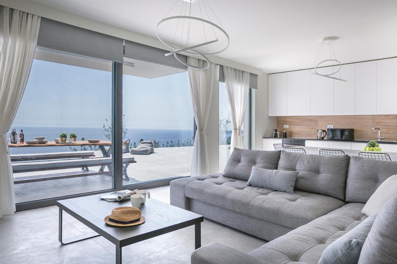 Oikos Boutique Residences Villa *