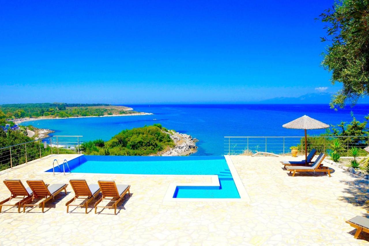 Beachfront Seasun By Posarellivillas Villa *