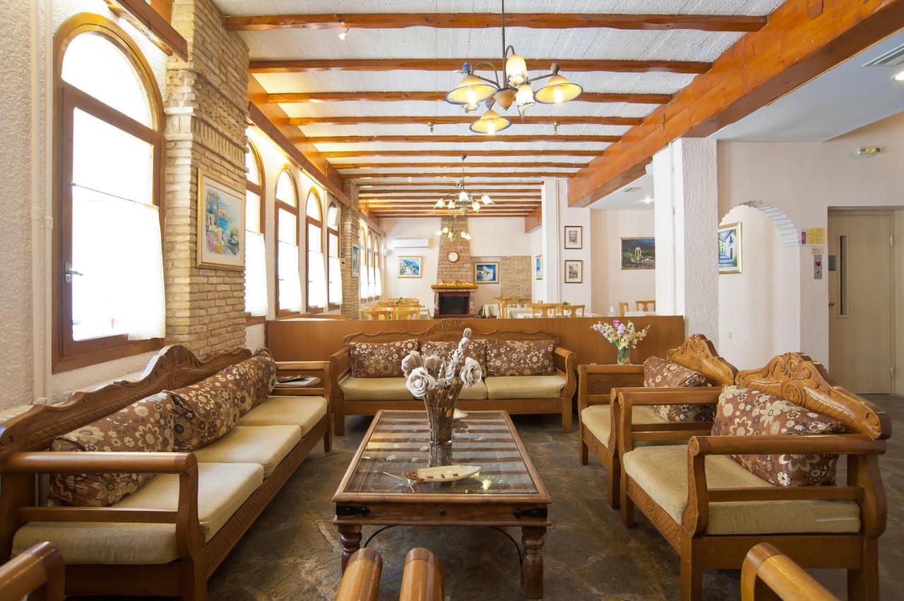 Acropole Hotel